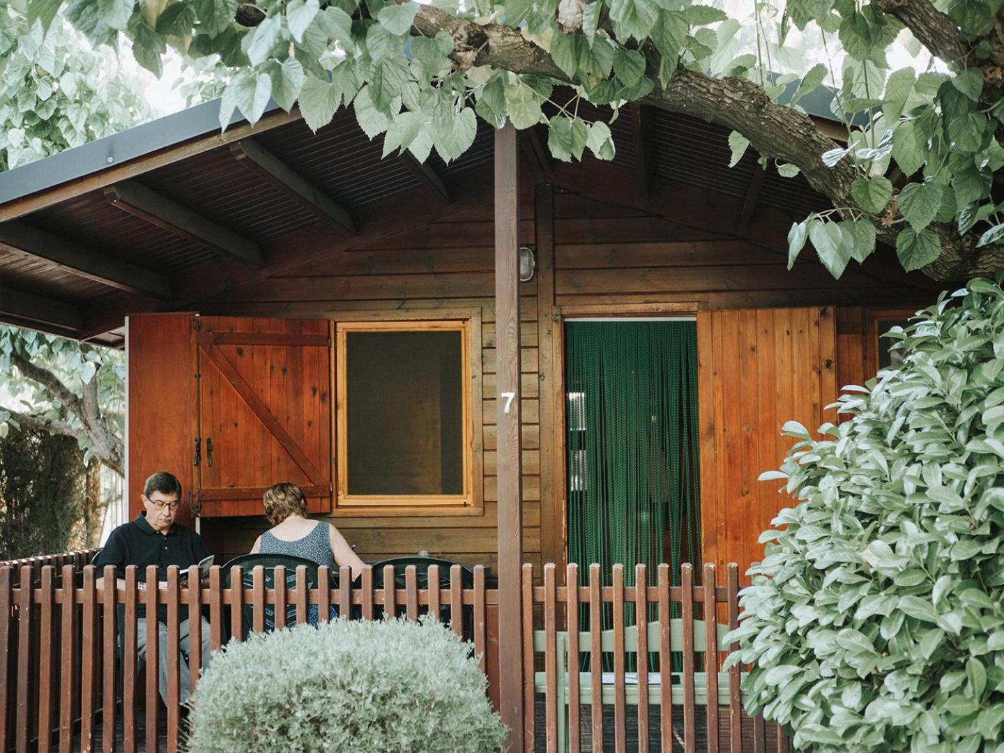 Bungalows - Camping El Solsones Сольсона Экстерьер фото