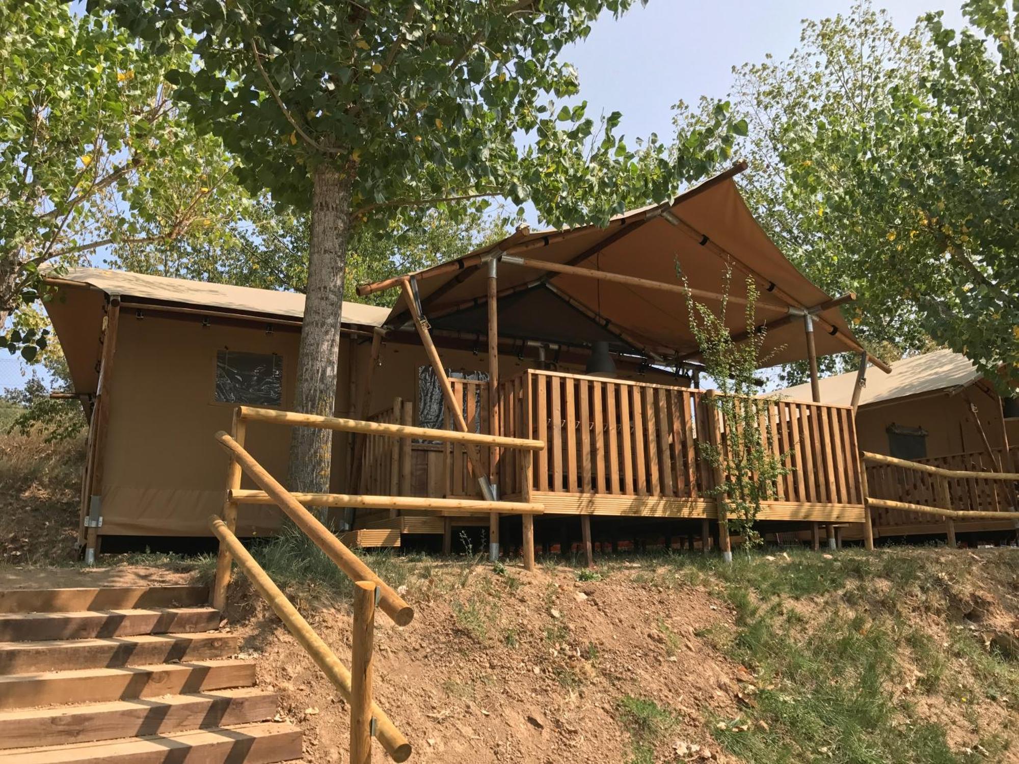 Bungalows - Camping El Solsones Сольсона Экстерьер фото