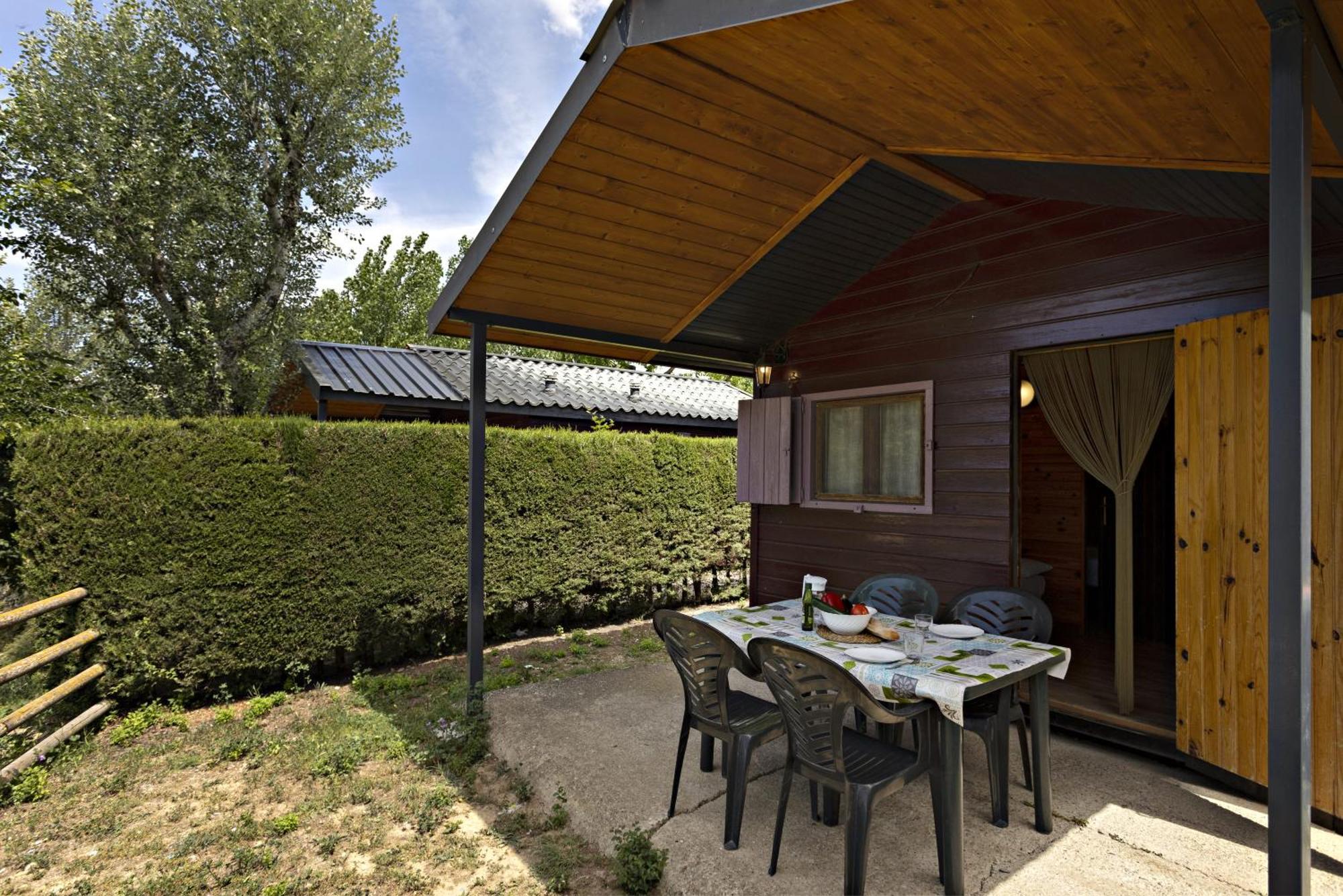 Bungalows - Camping El Solsones Сольсона Экстерьер фото