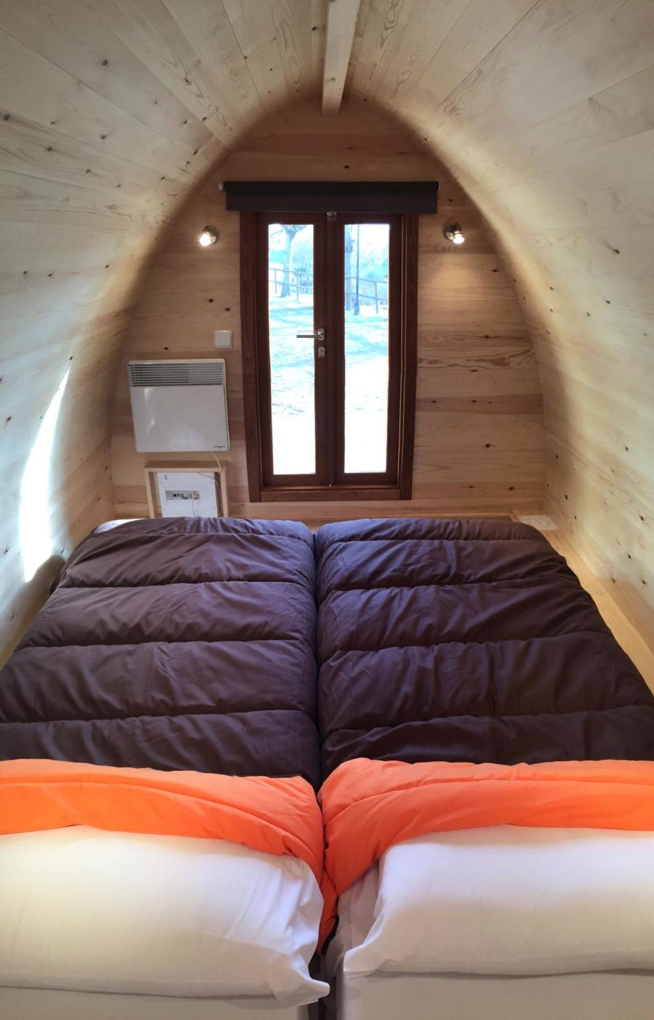 Bungalows - Camping El Solsones Сольсона Экстерьер фото